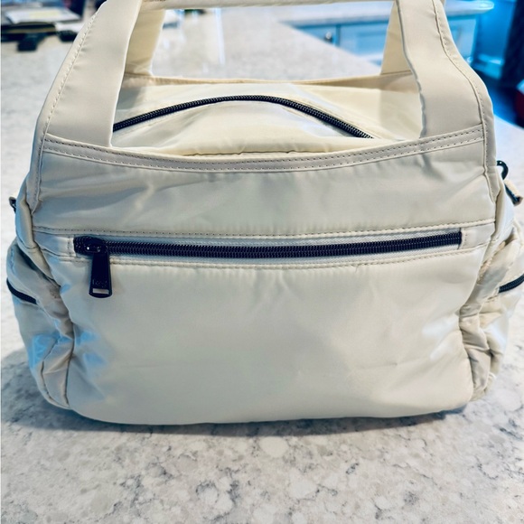 Lug Rumble Satchel - Picture 4 of 12